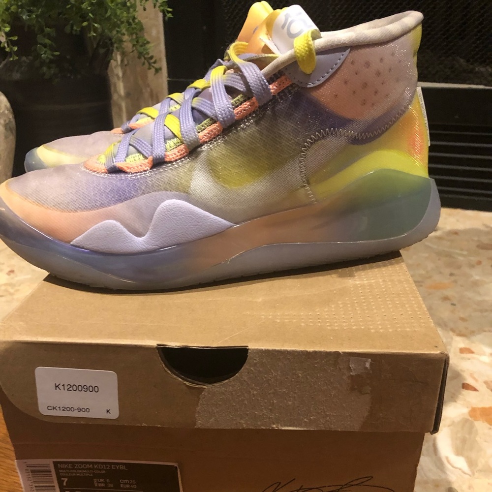 Nike KD12 zoom EYEBL size 7